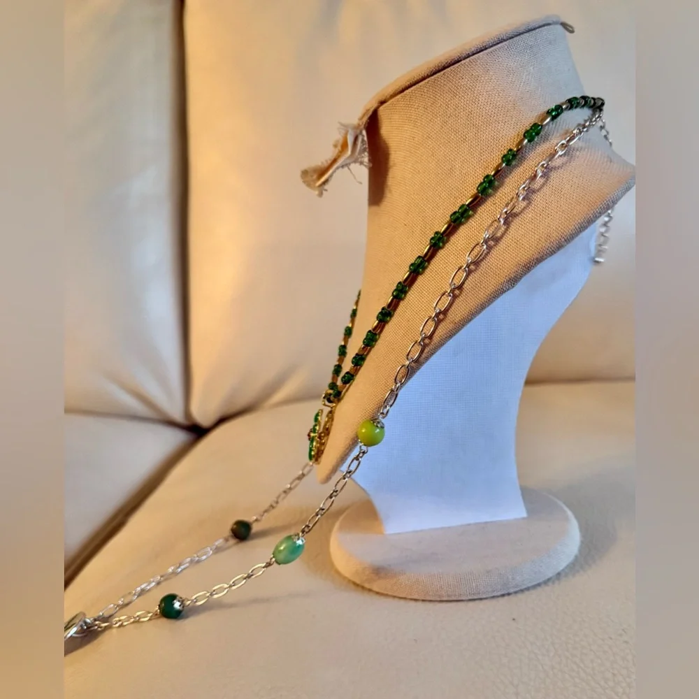2 piece Green & Silver w/loop for eyeglasses & gold green spin flower Necklaces - Picture 4 of 8